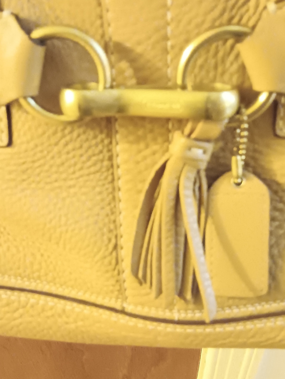 Coach Brown Tan Leather Shoulder Bag with Gold Hardware - Picture 4 of 6